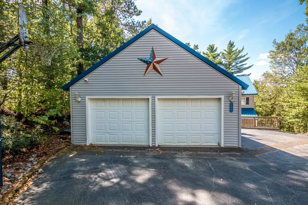 135 S Dorr Way Wakefield NH 03830