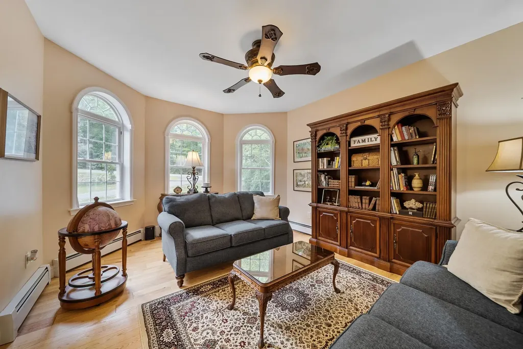 89 Woodhill Road Bow NH 03304