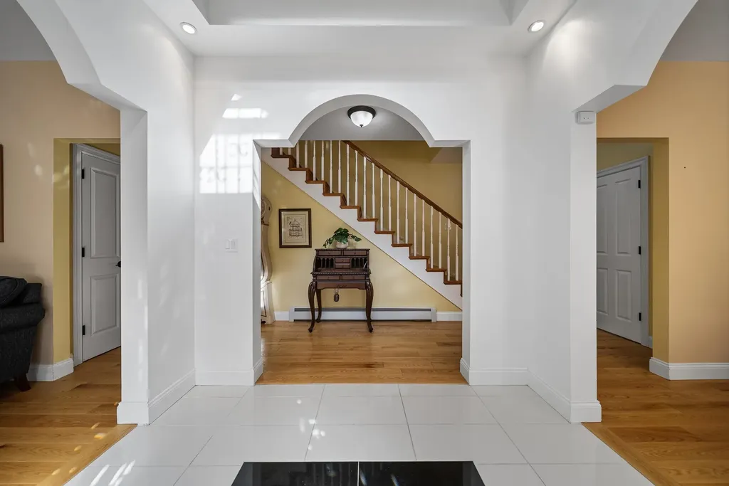 89 Woodhill Road Bow NH 03304