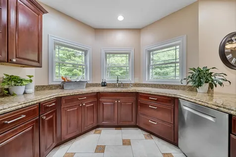 89 Woodhill Road Bow NH 03304