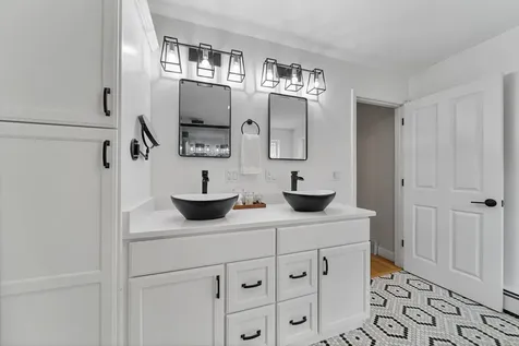 89 Woodhill Road Bow NH 03304