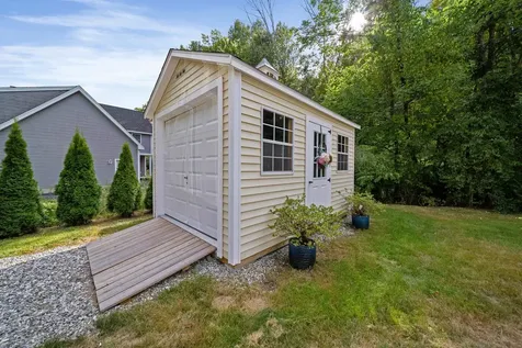 89 Woodhill Road Bow NH 03304