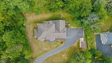 89 Woodhill Road Bow NH 03304