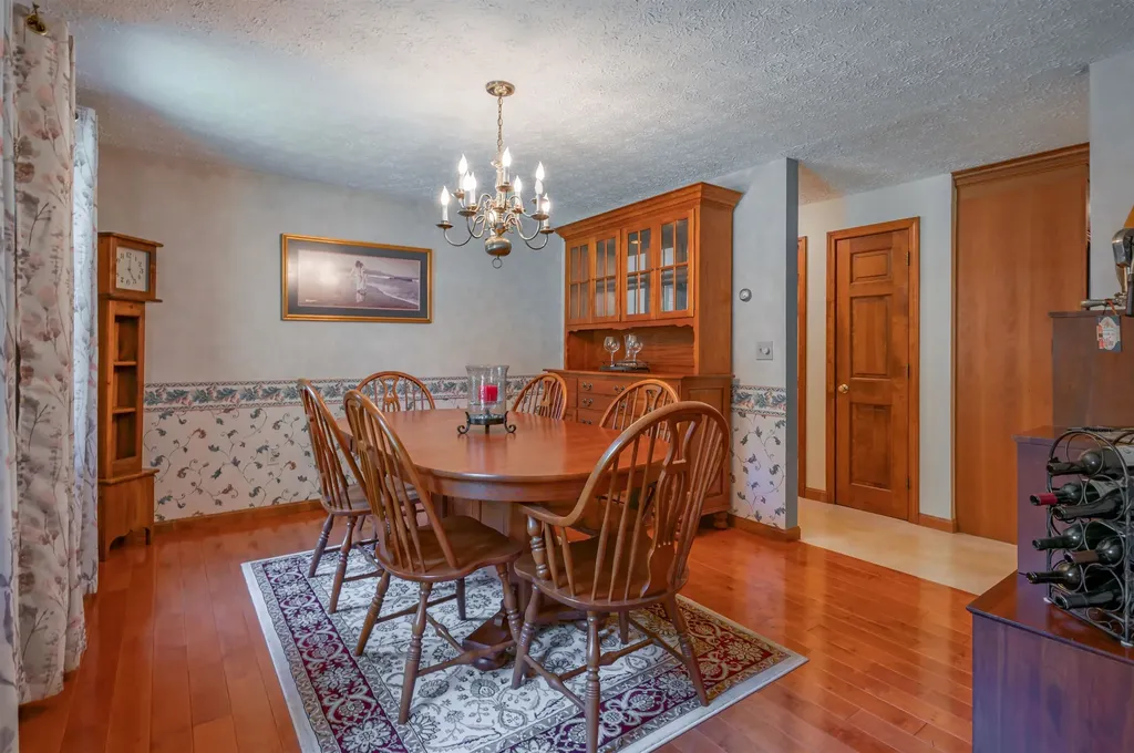 22 Marty Drive Merrimack NH 03054