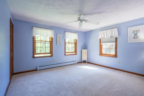 22 Marty Drive Merrimack NH 03054