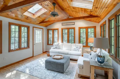 22 Marty Drive Merrimack NH 03054