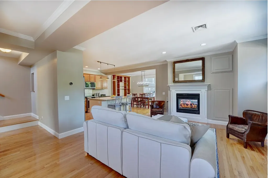 5 Old Parish Way Portsmouth NH 03801