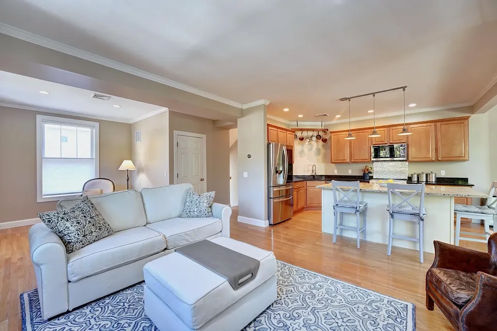 5 Old Parish Way Portsmouth NH 03801