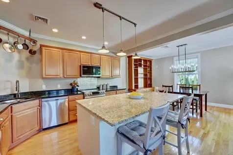 5 Old Parish Way Portsmouth NH 03801