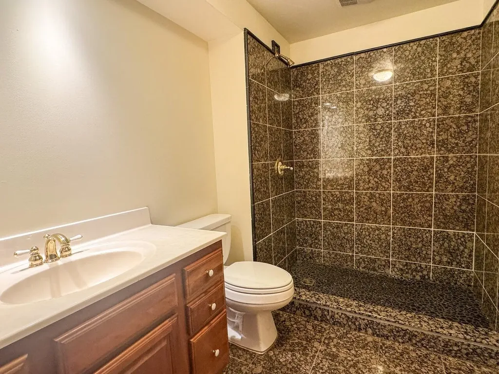 71-73 Harrison Avenue Burlington VT 05401-0000