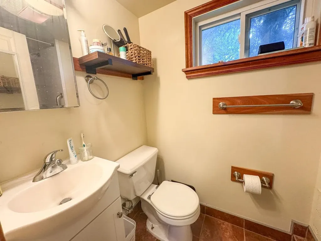 71-73 Harrison Avenue Burlington VT 05401-0000