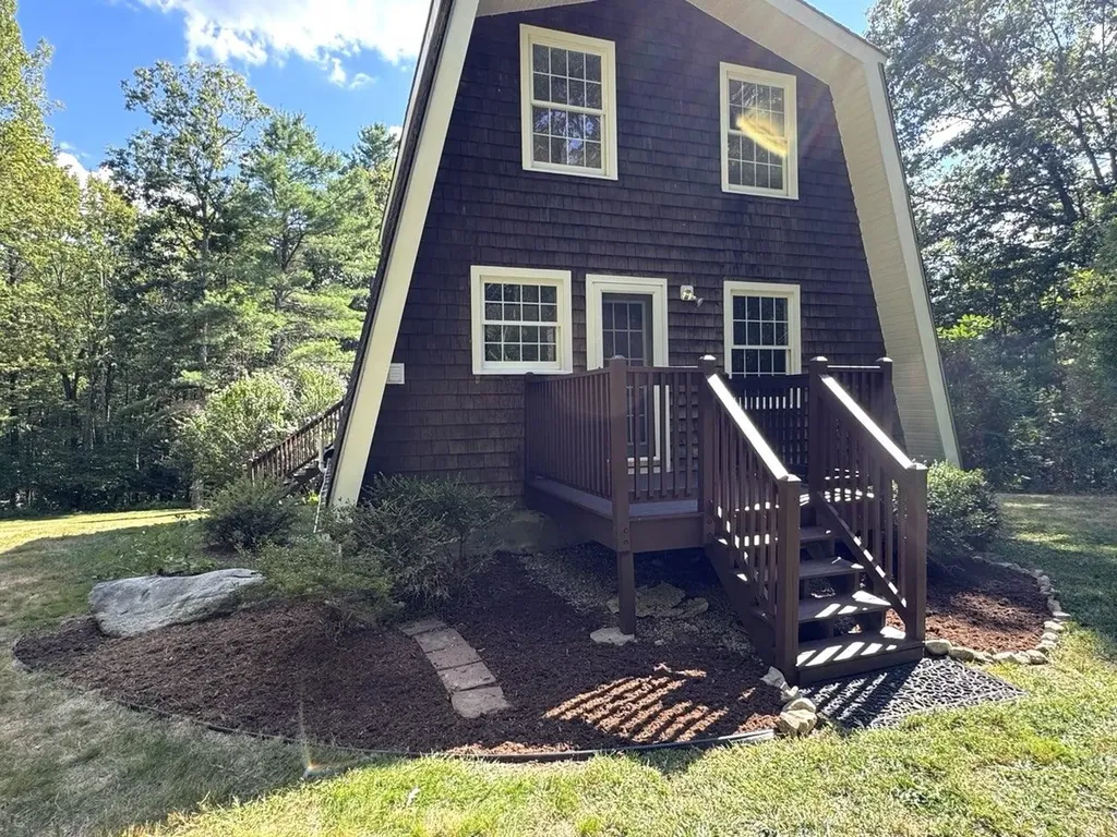 5 Sargent Drive Hooksett NH 03106