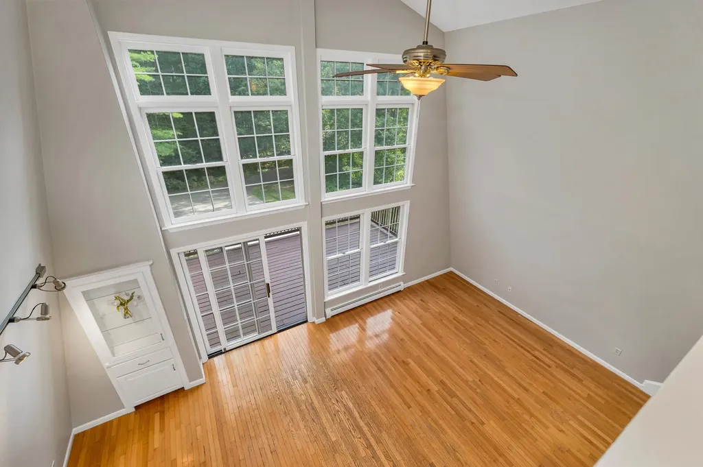 5 Sargent Drive Hooksett NH 03106