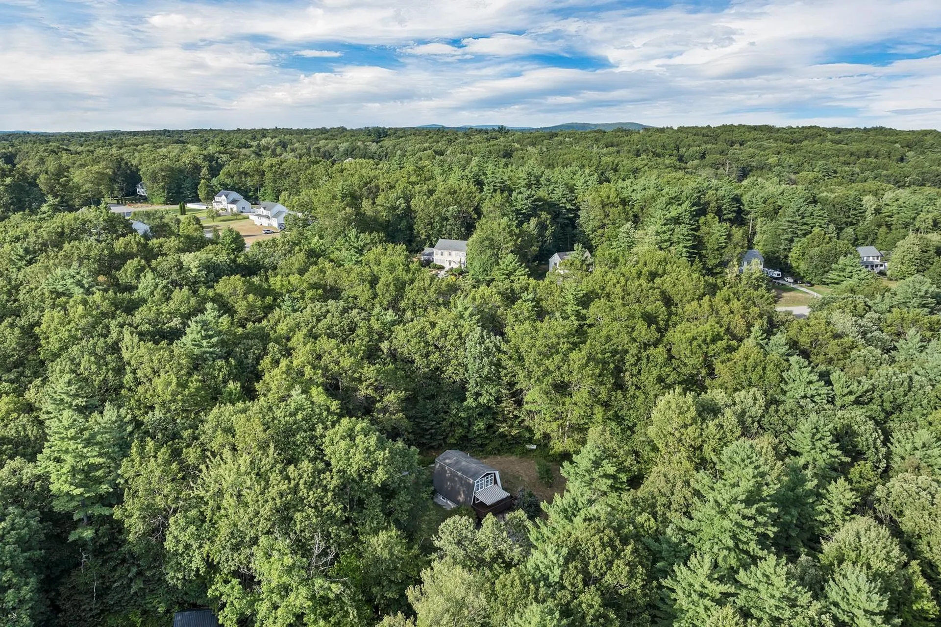 5 Sargent Drive Hooksett NH 03106