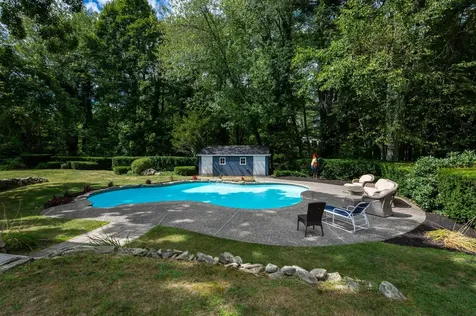 3 Knightland Road Atkinson NH 03811