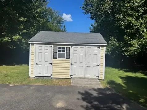 3 Knightland Road Atkinson NH 03811