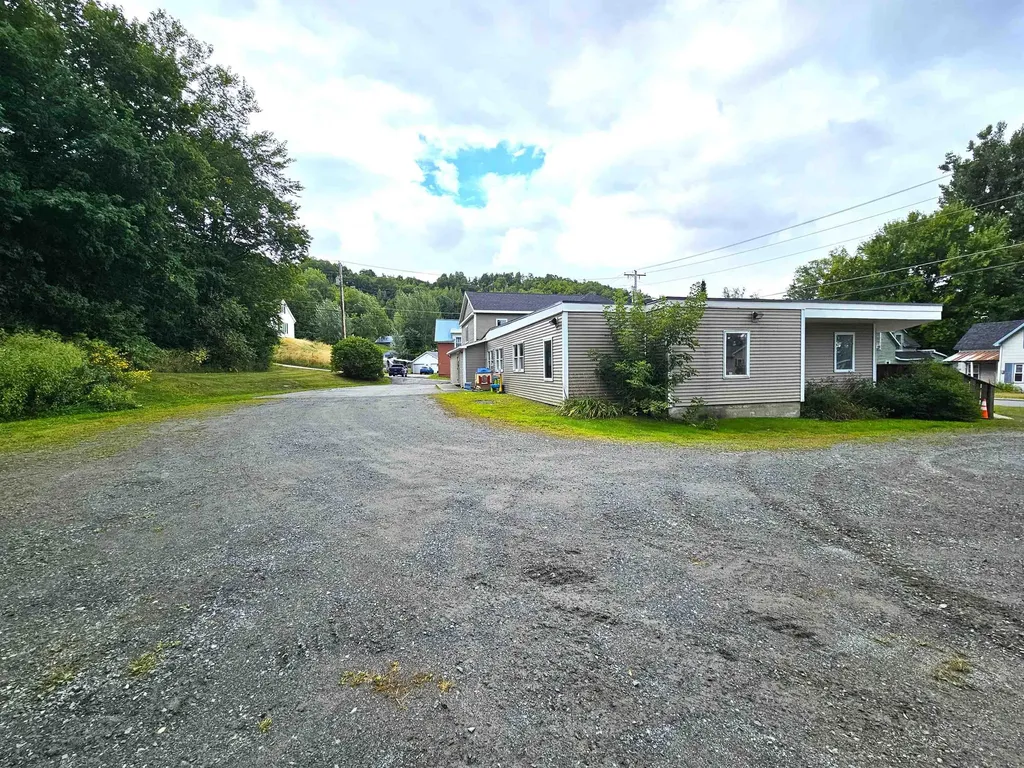 215 Glen Road Newport City VT 05855