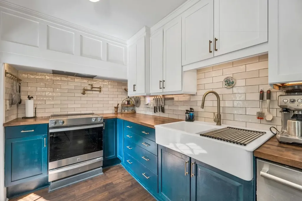 86 Wakefield Street Rochester NH 03867