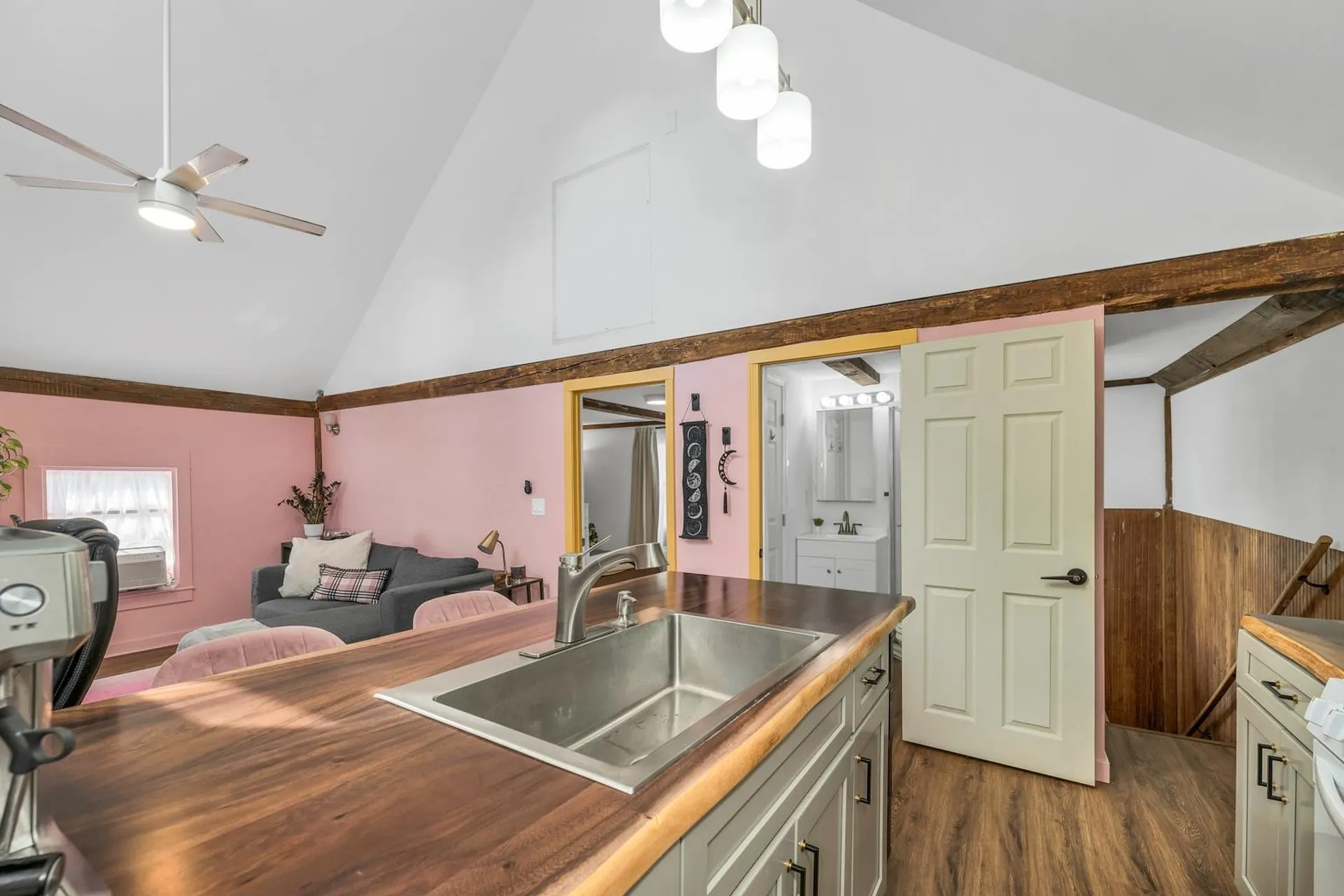 86 Wakefield Street Rochester NH 03867