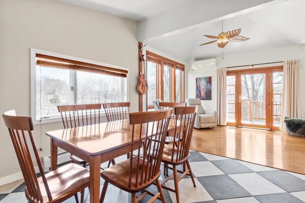 62 Hooksett Road Auburn NH 03032