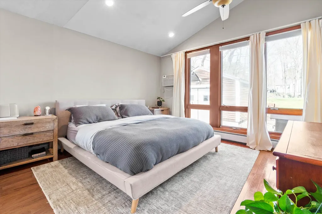 62 Hooksett Road Auburn NH 03032