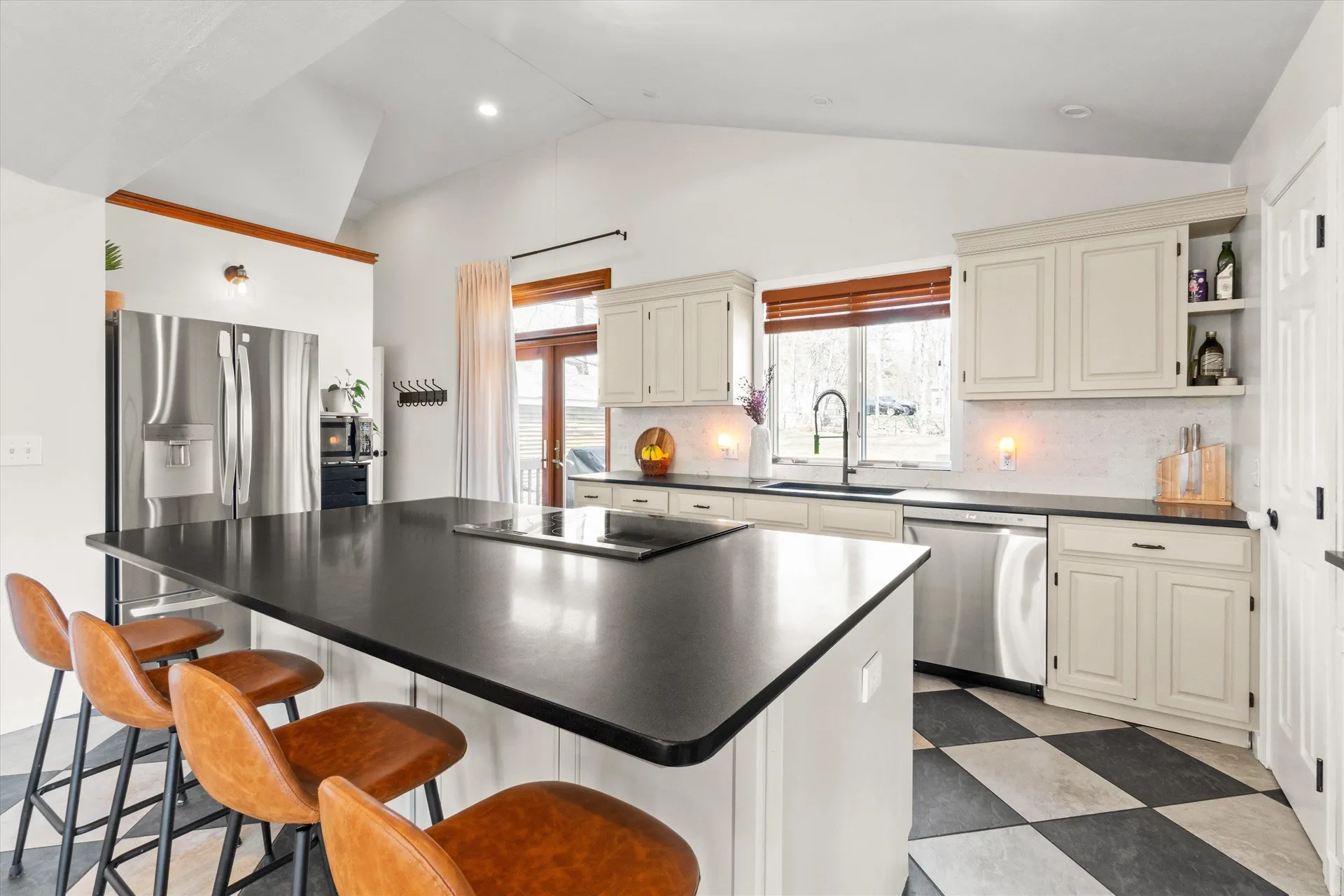 62 Hooksett Road Auburn NH 03032