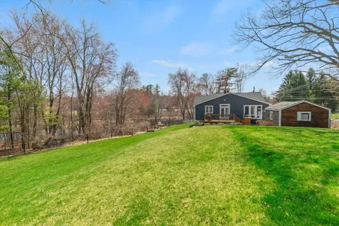 62 Hooksett Road Auburn NH 03032