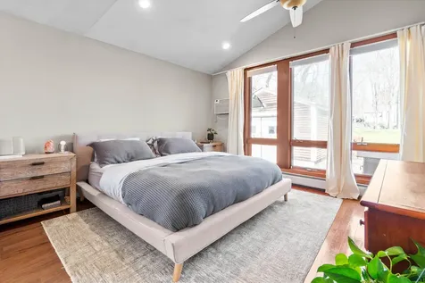 62 Hooksett Road Auburn NH 03032