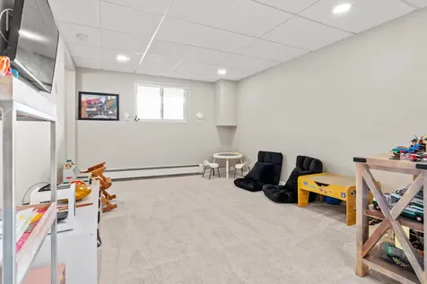 62 Hooksett Road Auburn NH 03032