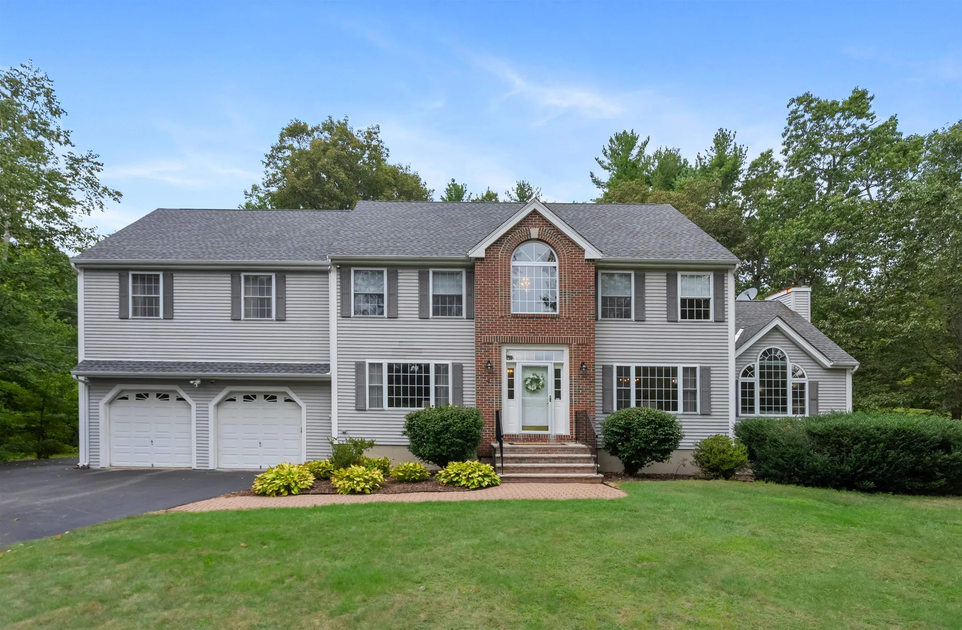 4 Paradise Lane Hudson NH 03051