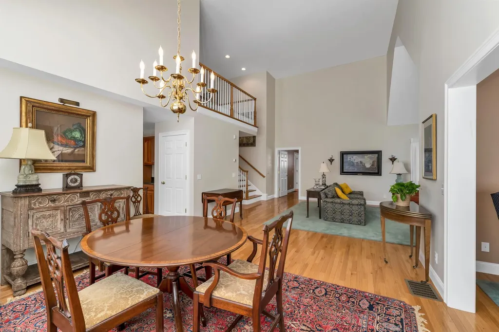 7 Woodside Drive Stratham NH 03885