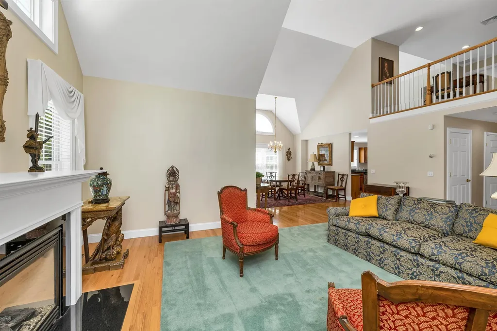 7 Woodside Drive Stratham NH 03885