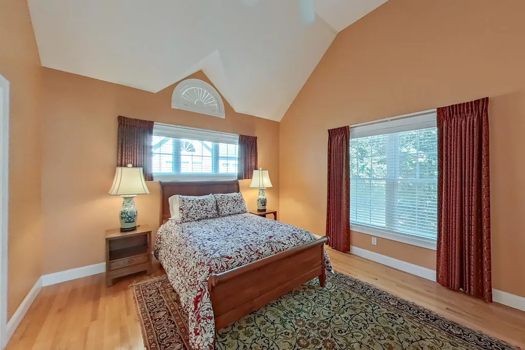 7 Woodside Drive Stratham NH 03885