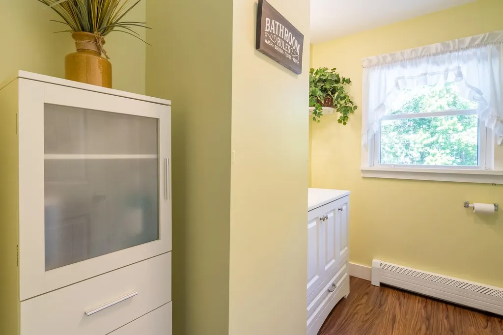 108 Farmer Road Hooksett NH 03106