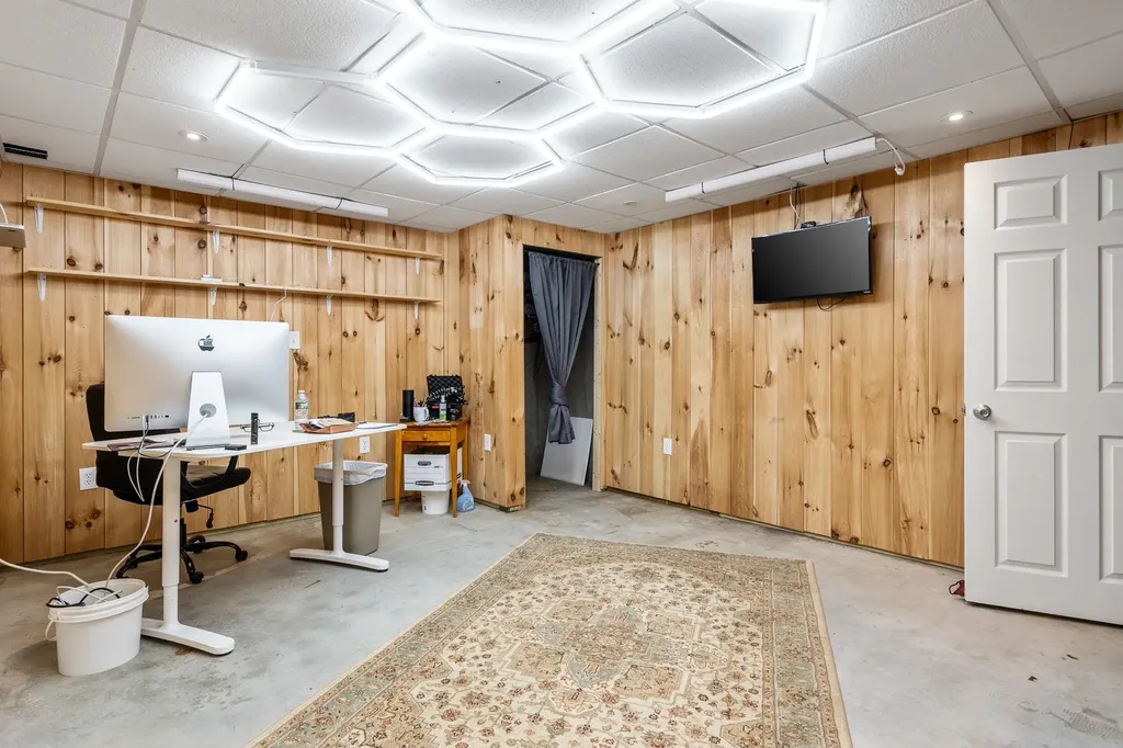 108 Farmer Road Hooksett NH 03106