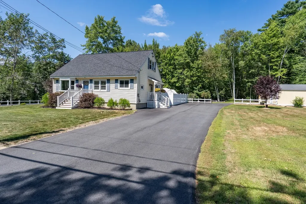 108 Farmer Road Hooksett NH 03106