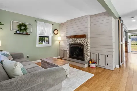 108 Farmer Road Hooksett NH 03106