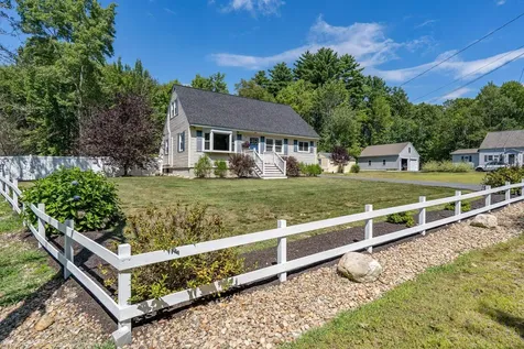 108 Farmer Road Hooksett NH 03106