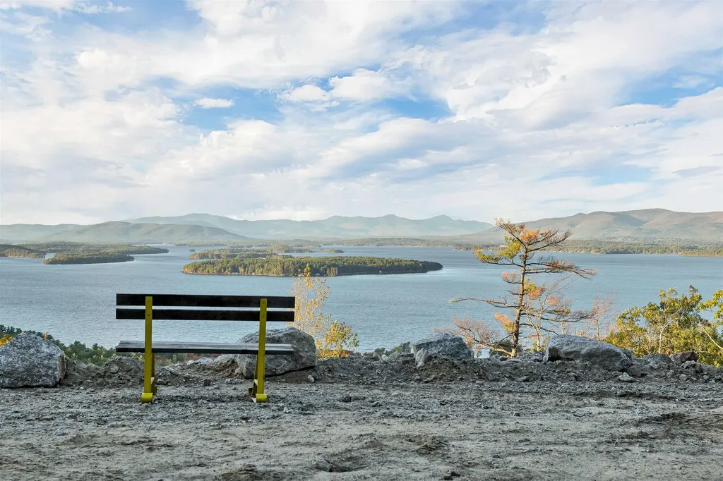 90 Briarcliff Road Gilford NH 03249