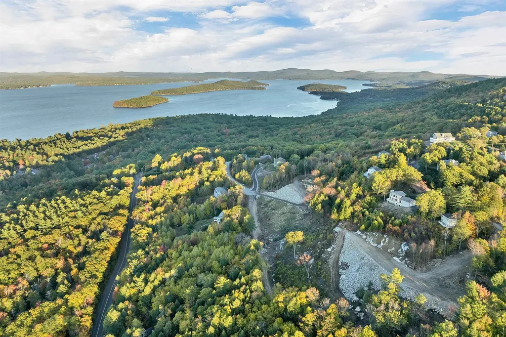 90 Briarcliff Road Gilford NH 03249