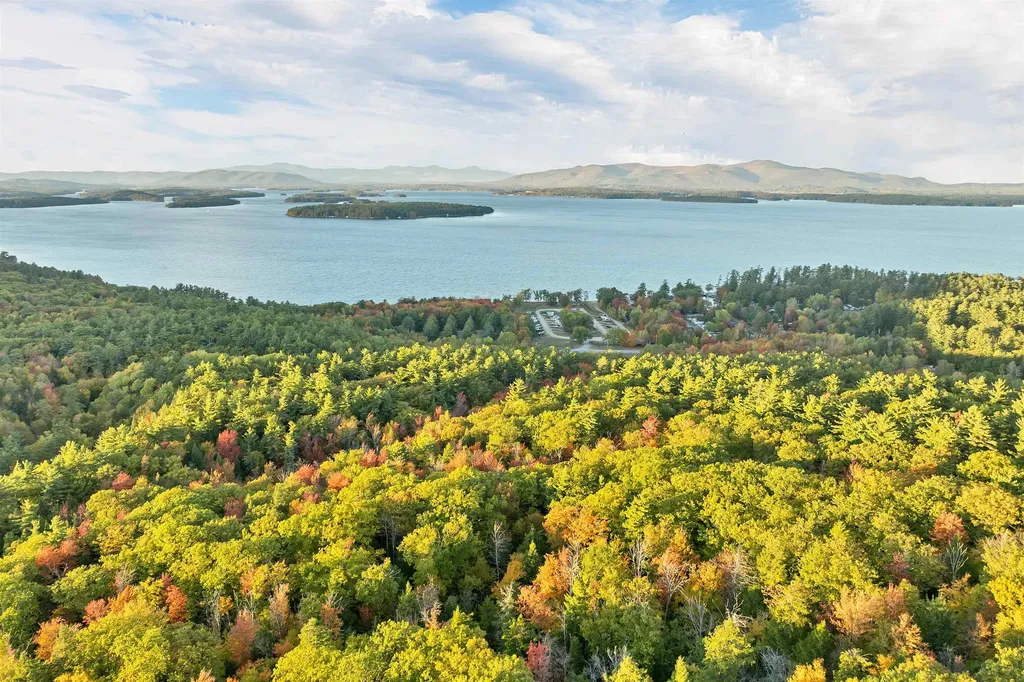 90 Briarcliff Road Gilford NH 03249