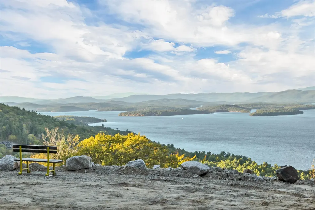 90 Briarcliff Road Gilford NH 03249