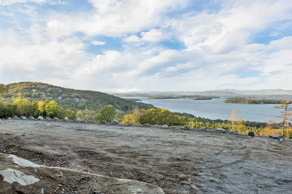 90 Briarcliff Road Gilford NH 03249