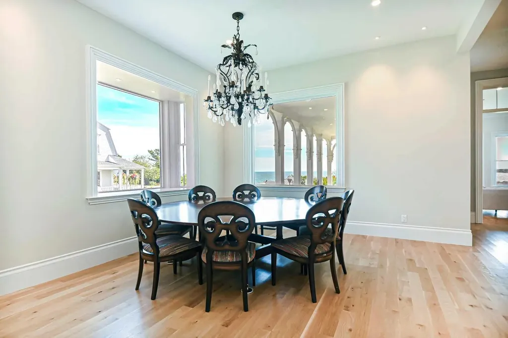 11 Atlantic Avenue North Hampton NH 03862