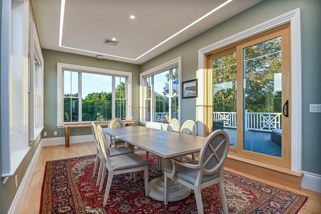 11 Atlantic Avenue North Hampton NH 03862