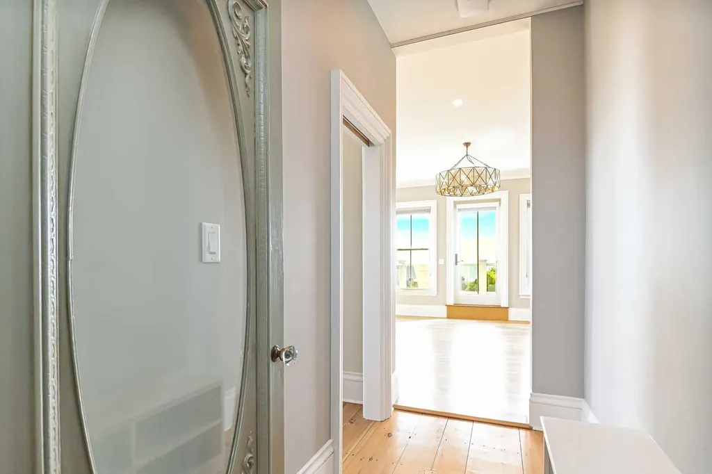 11 Atlantic Avenue North Hampton NH 03862