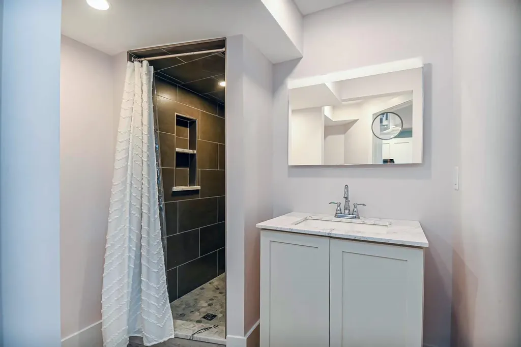 11 Atlantic Avenue North Hampton NH 03862