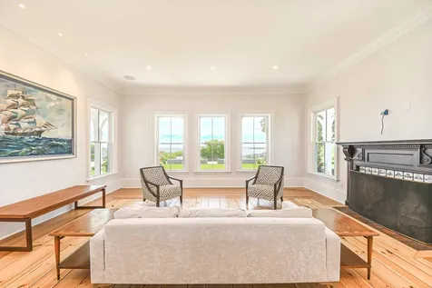 11 Atlantic Avenue North Hampton NH 03862