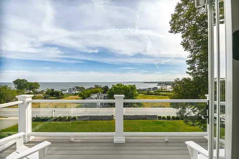 11 Atlantic Avenue North Hampton NH 03862