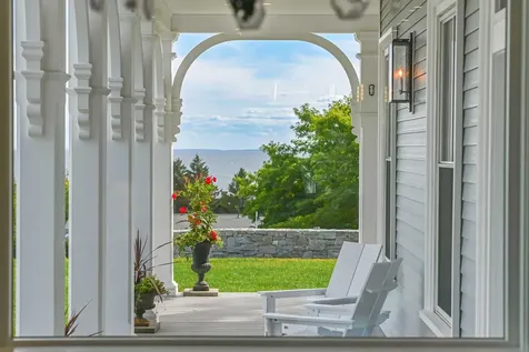 11 Atlantic Avenue North Hampton NH 03862